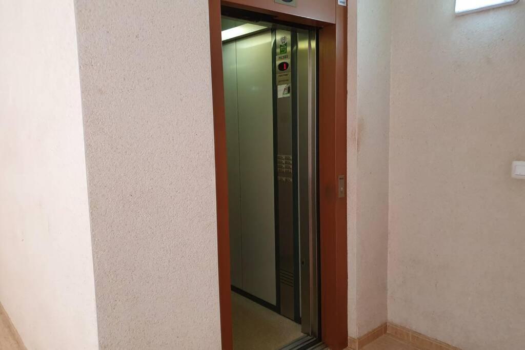 Linmarko apartamento en centro de Torrevieja Exterior foto